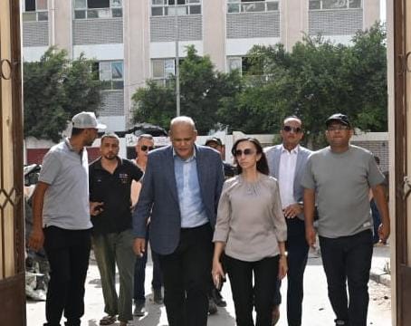 محافظ البحيرة تتفقد الأماكن الأثرية والخدمية بمدينة رشيد 