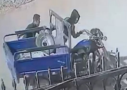 سرقة تروسيكل 