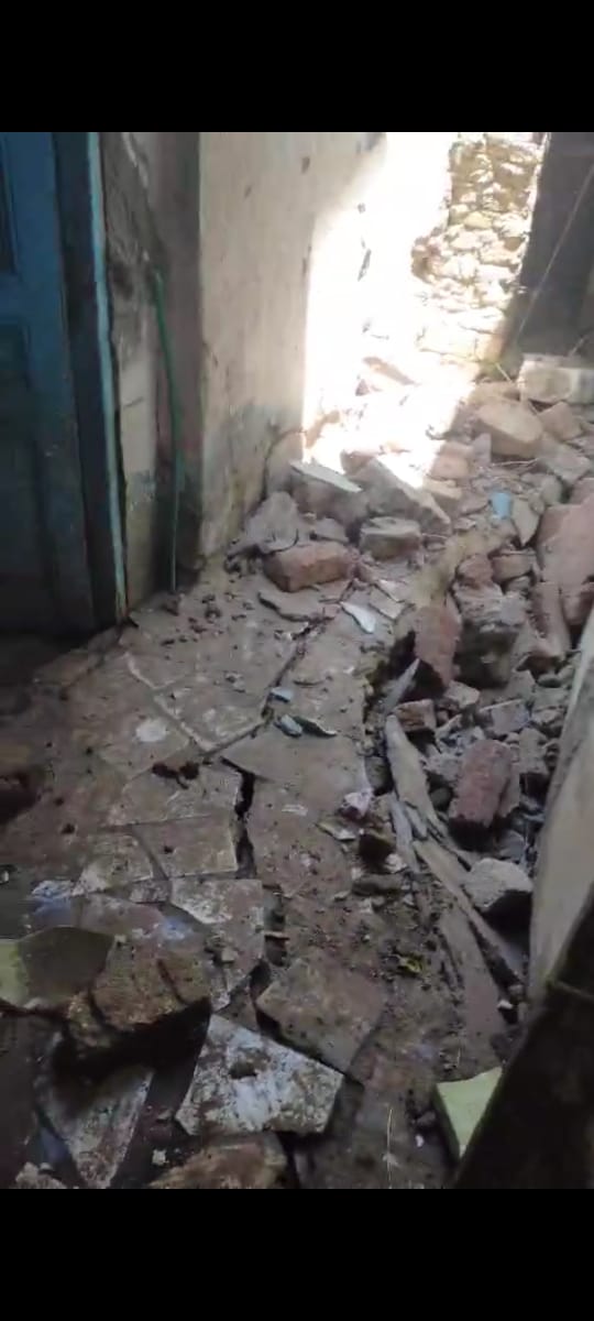 انهيار سقف منزل