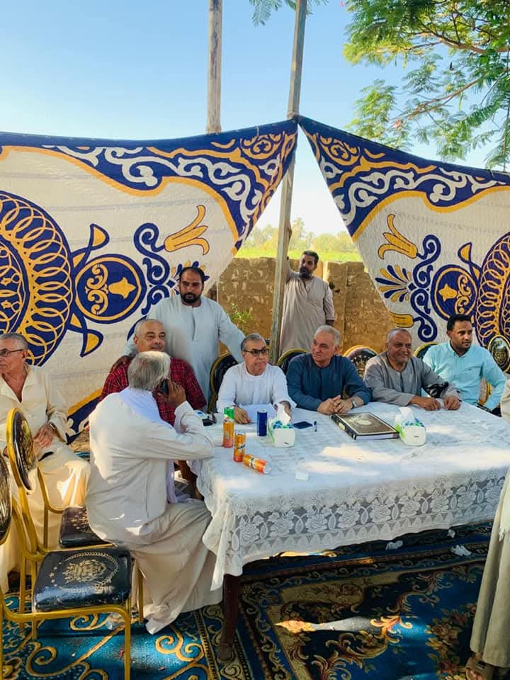 جانب من جلسة الصلح