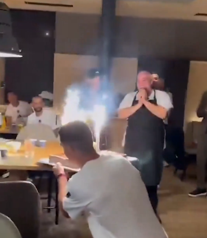 <strong>مفاجأة من كريستيانو رونالدو تُبكي شيف نادي النصر</strong>