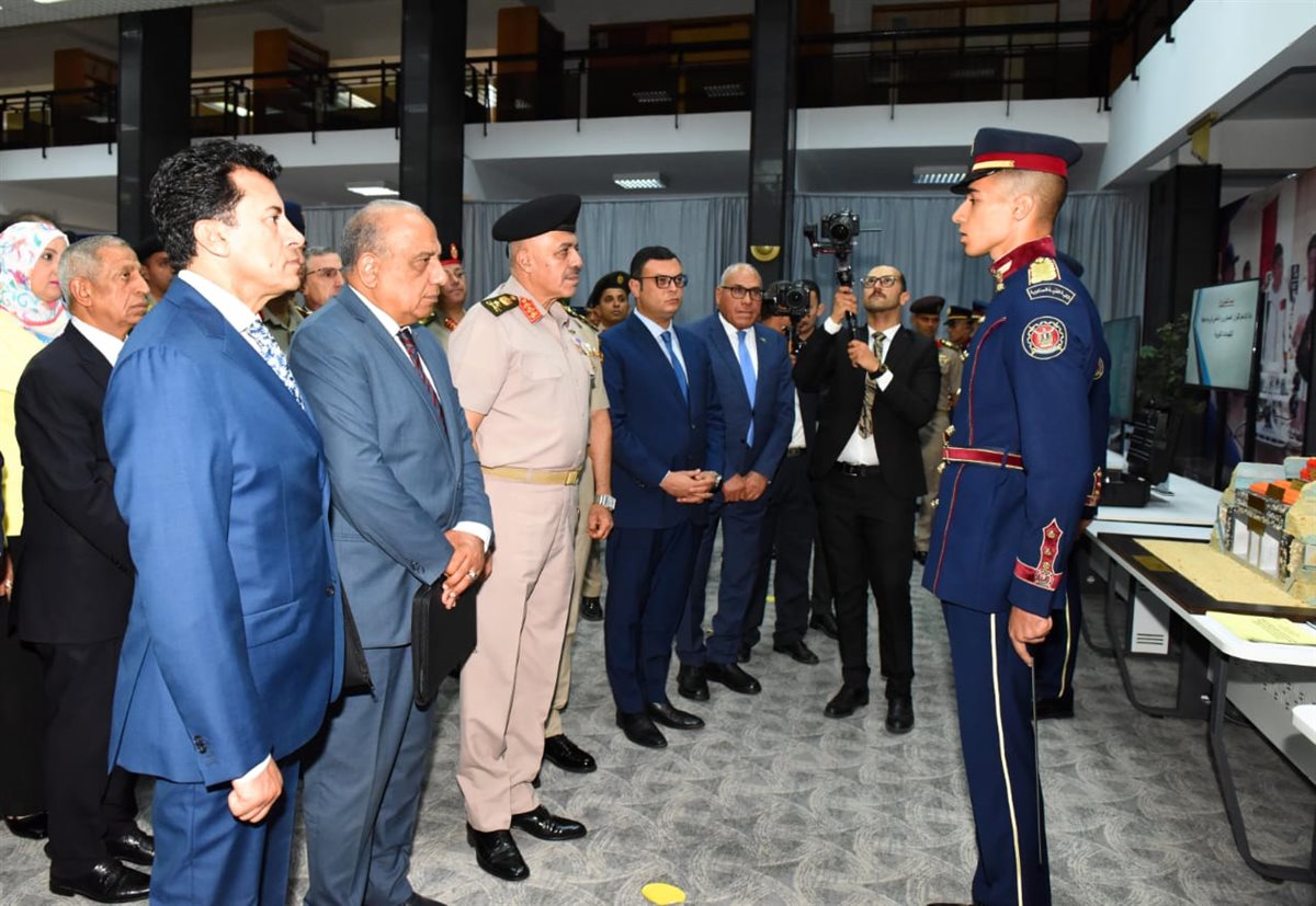 الفريق أحمد خليفة