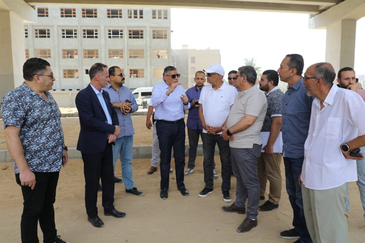 تطوير الشوراع المحيطة بمستشفي بولاق الدكرور