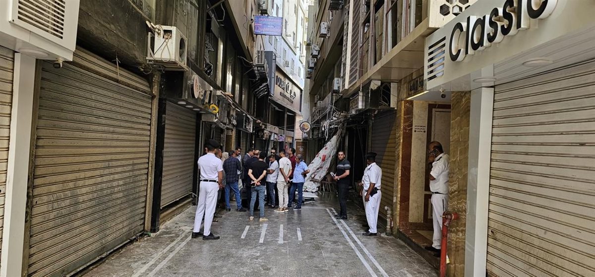 النيابة الإدارية تنتقل لموقع انفجار أنبوبة بمحل في سوهاج