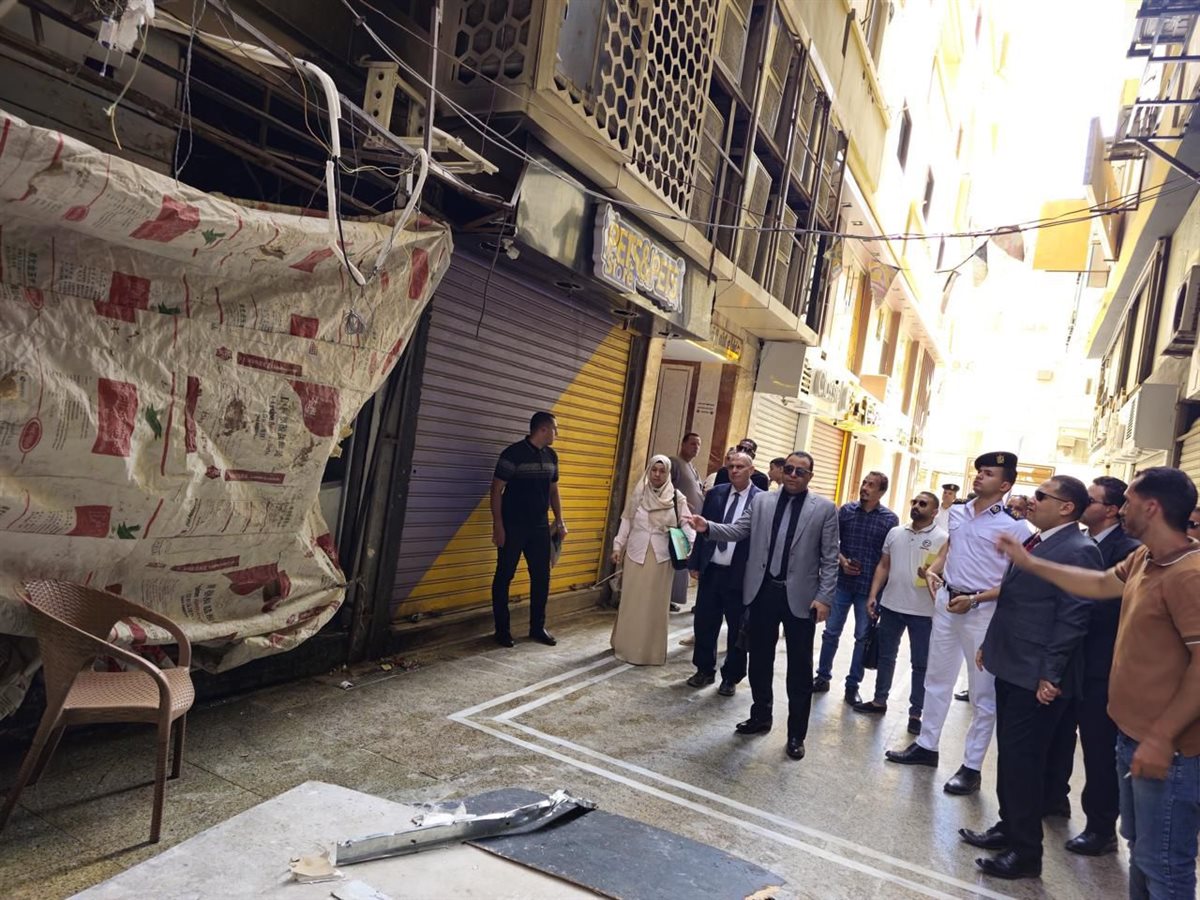 النيابة الإدارية تنتقل لموقع انفجار أنبوبة بمحل في سوهاج