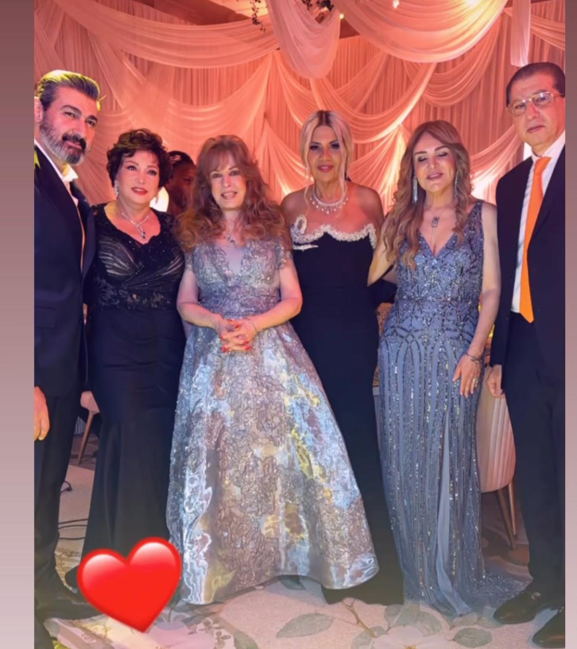 نيللي وبوسف شلبي في حفل زفاف حفيدة بدر الدين جمجوم