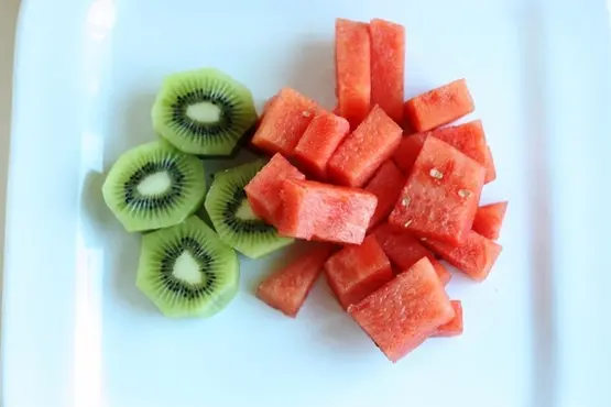 طريقة عمل عصير كيوي بالبطيخ