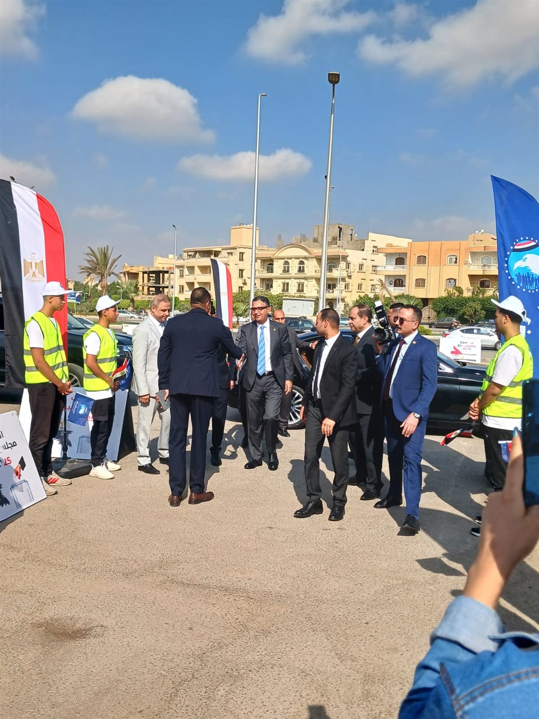 وزير التموين 