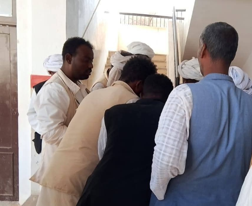 إقبال الناخبين على لجان حلايب