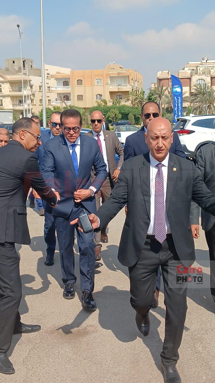 خالد عبد الغفار وزير الصحة نائب رئيس مجلس الوزراء يدلي بصوته في انتخابات الشيوخ 2025