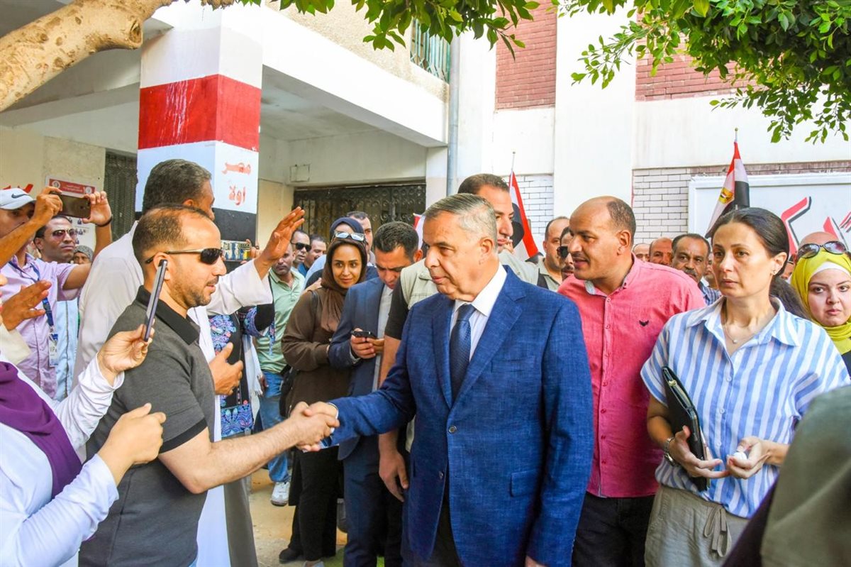 محافظ الإسكندرية يحث المواطنين على المشاركة 