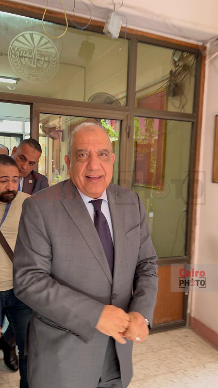 جانب من مشاركة وزير الكهرباء في انتخابات مجلس الشيوخ 2025