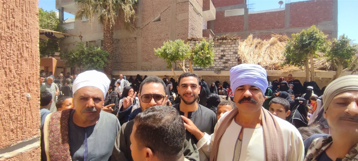  توافد كبير للناخبين في قرية أولاد سالم بمركز دار السلام بسوهاج 