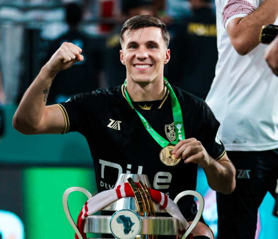 <strong>البولندي كونراد ميشالاك لاعب الزمالك السابق وبانيتوليكوس اليوناني الحالي</strong>