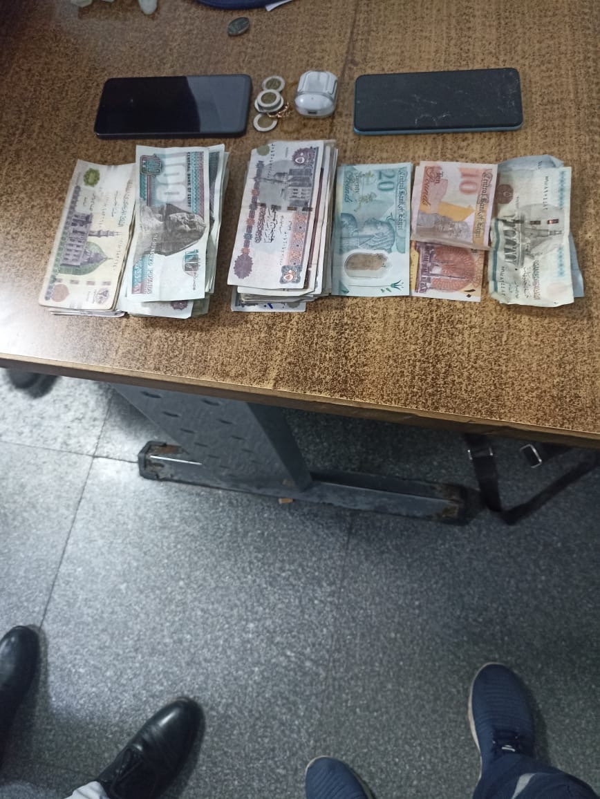 جانب من تسليم الأمانات