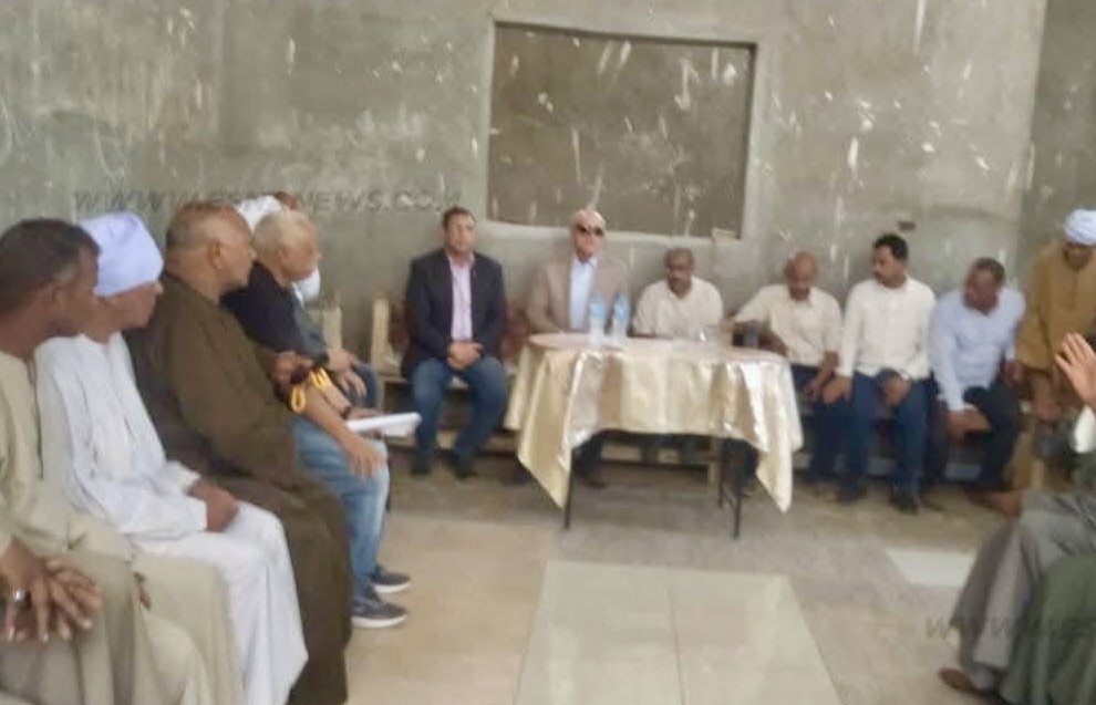 محافظ الأقصر يعزي فقيدي الواجب