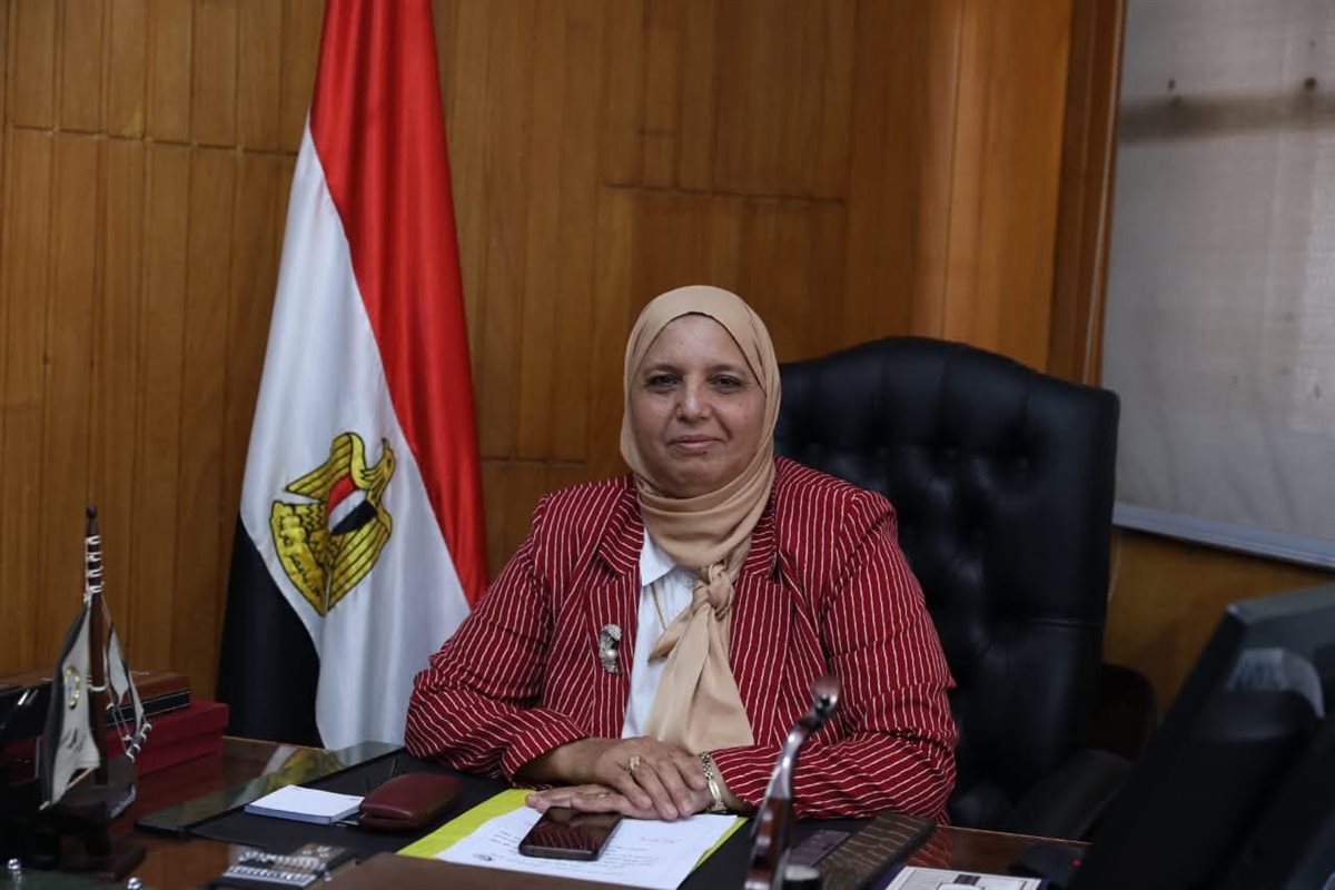 سبيلة جمعة عميدة لكلية الطب للبنات بالقاهرة