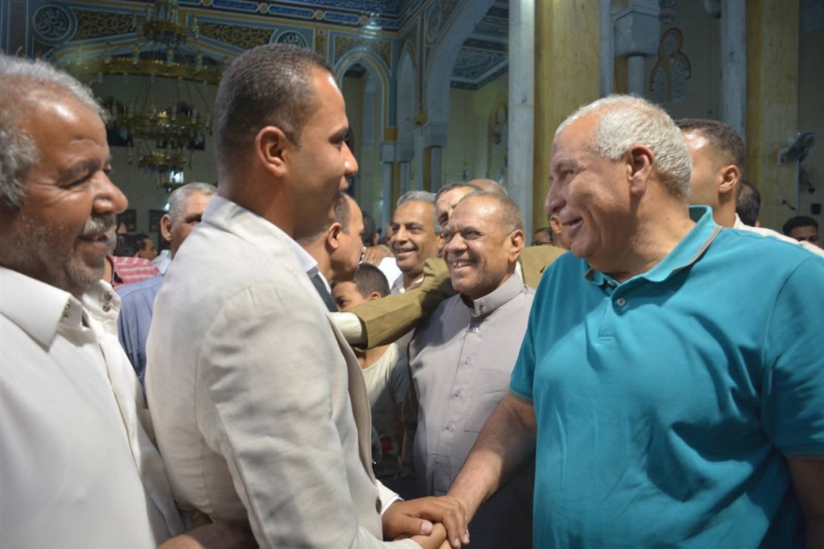 جانب من حضور محافظ الوادى الجديد لمراسم عقد القران