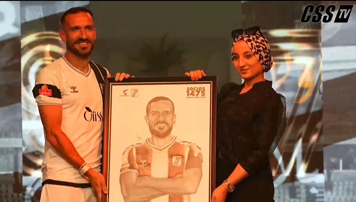 <strong>في حضور غفير.. الصفاقسي التونسي يقدم علي معلول لـ الجماهير </strong>