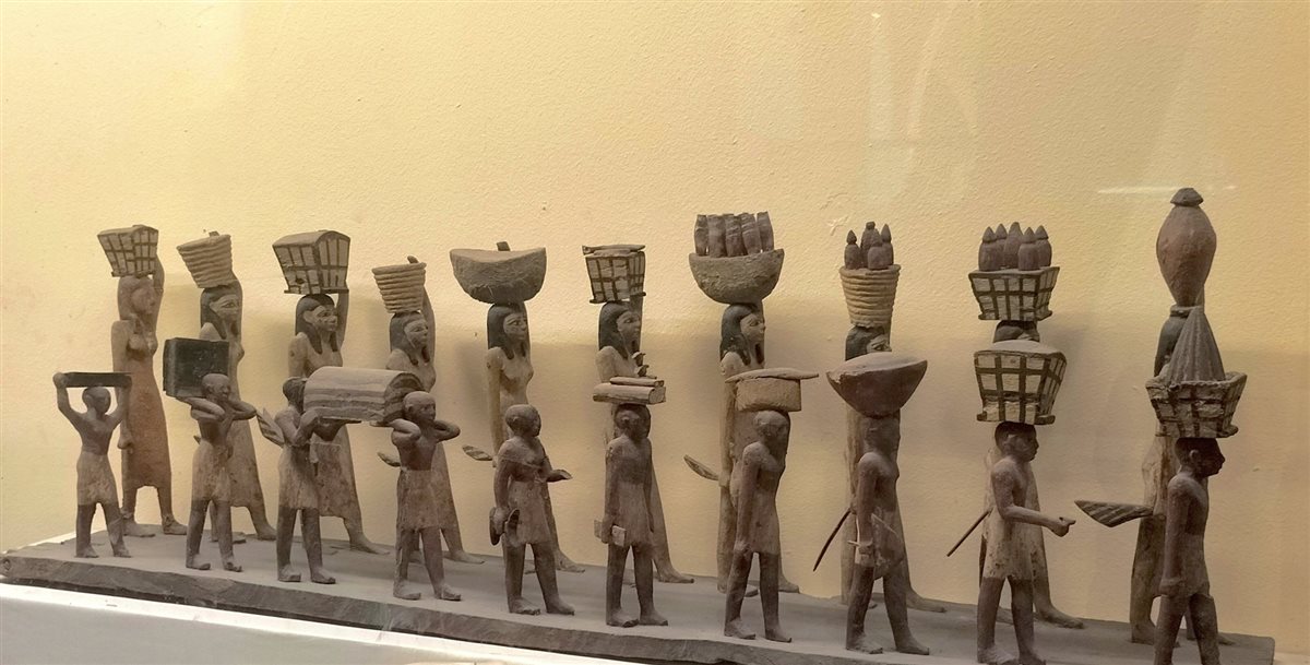  نموذجًا خشبيًا نادرًا لموكب جنائزي من عصر الدولة الوسطى