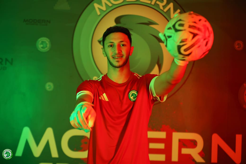 <strong>مصطفى مخلوف</strong>