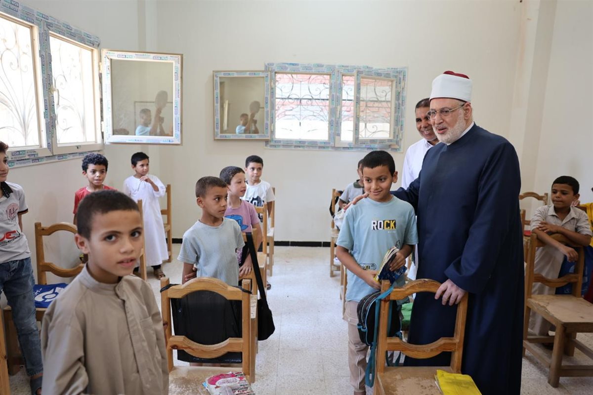 وكيل الأزهر يتفقد مجمع أهل القرآن ومكاتب التحفيظ بالبحيرة