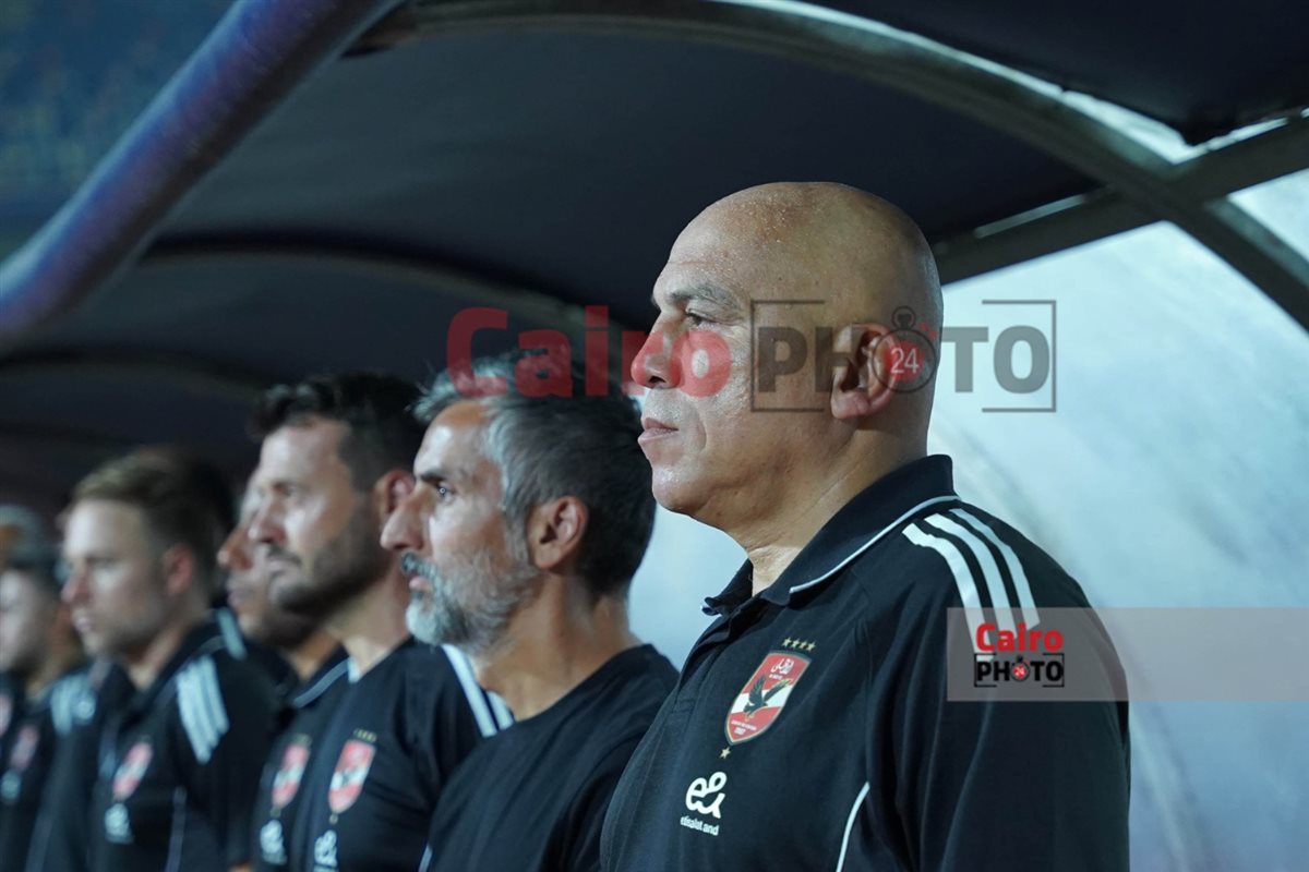 <strong>مباراة الأهلي ومودرن سبورت في الدوري الممتاز</strong>