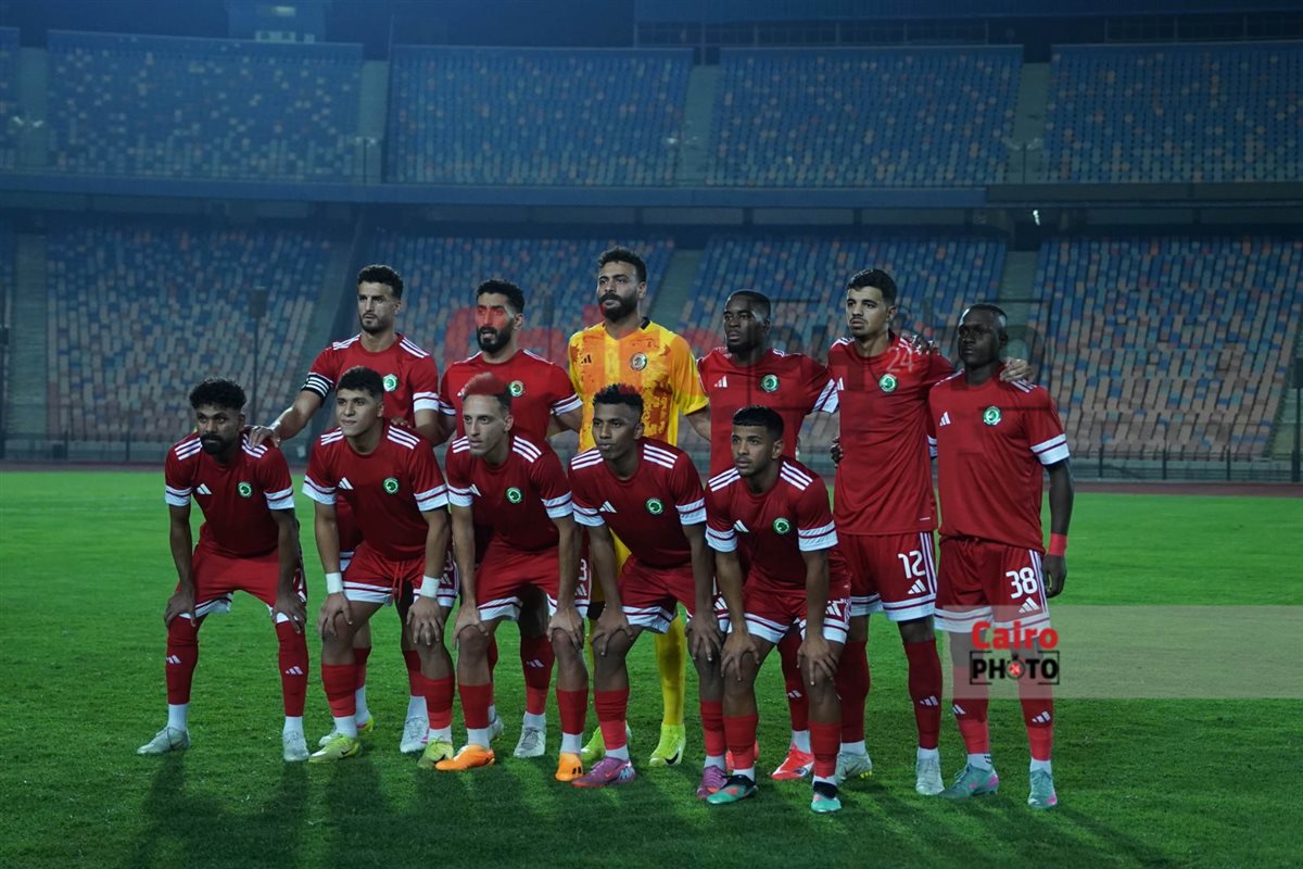 <strong>مباراة الأهلي ومودرن سبورت في الدوري الممتاز</strong>