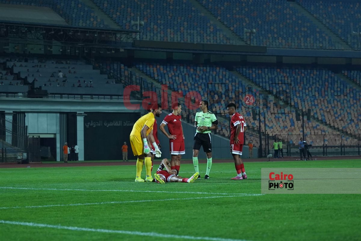 <strong>مباراة الأهلي ومودرن سبورت في الدوري الممتاز</strong>