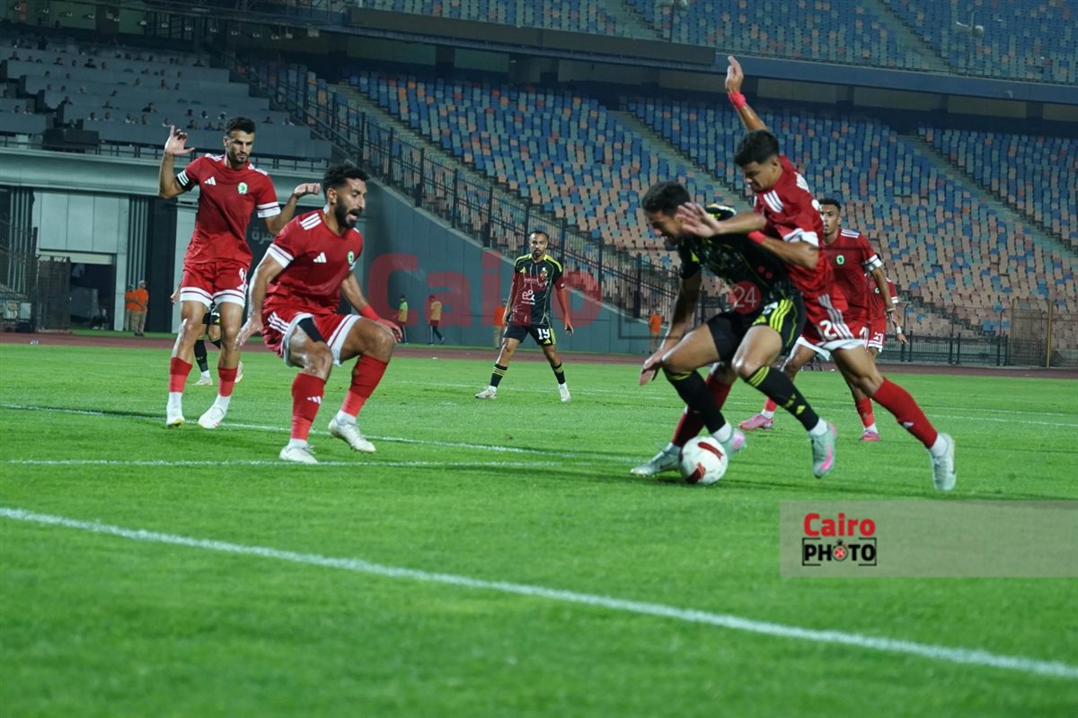 <strong>مباراة الأهلي ومودرن سبورت في الدوري الممتاز</strong>