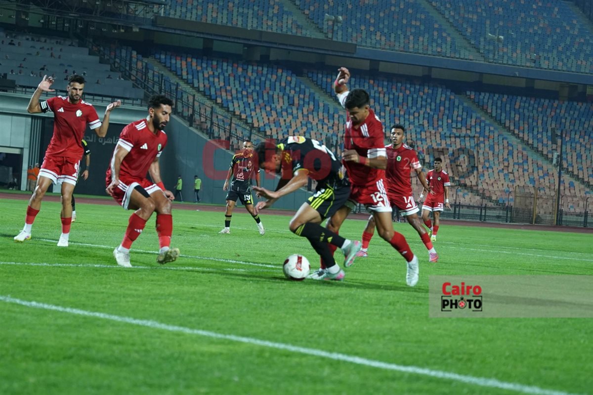 <strong>مباراة الأهلي ومودرن سبورت في الدوري الممتاز</strong>