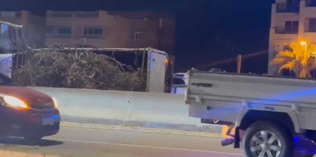 تصادم أتوبيس مع ملاكي عند بورتو جولف الساحل ووقوع مصابين