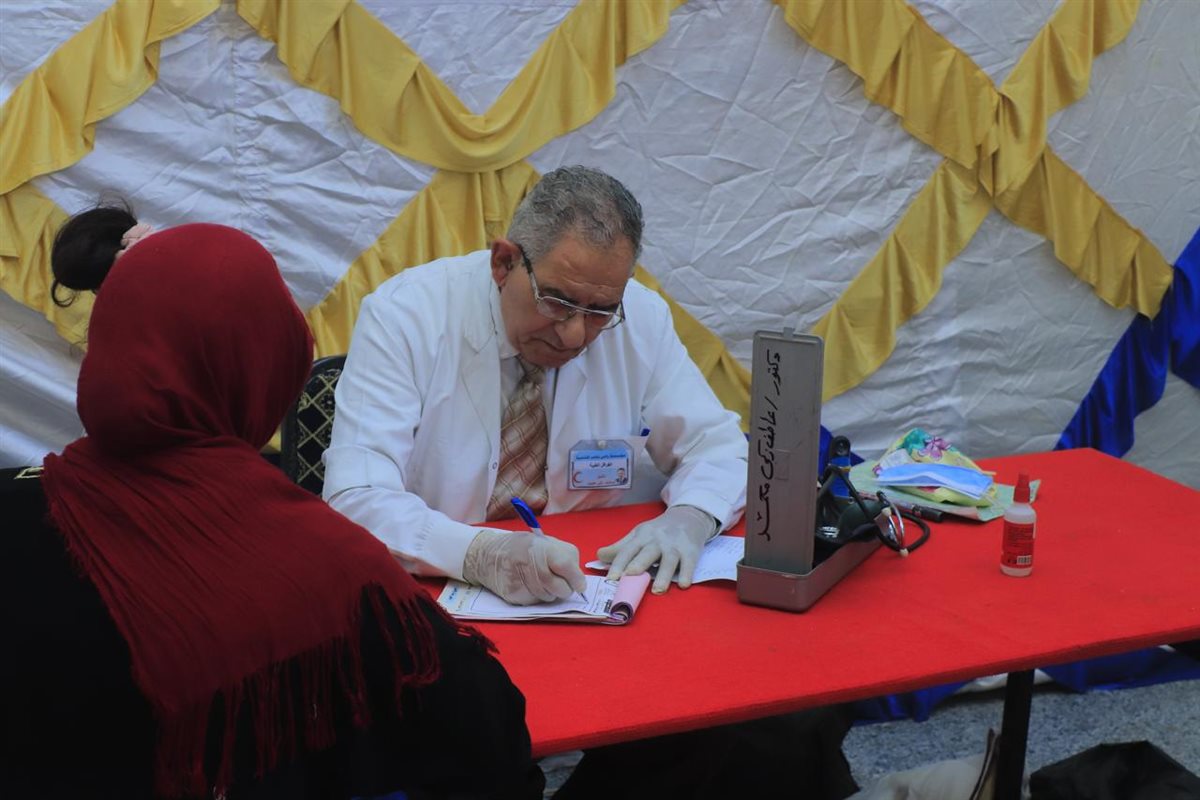 قوافل طبية توعوية داخل مشروعات السكن البديل