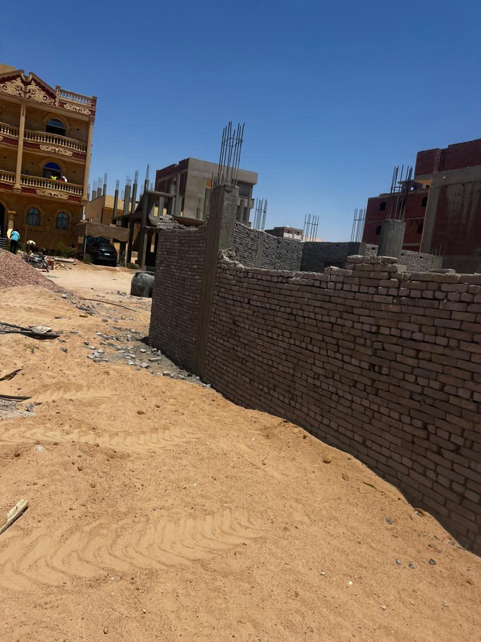 إزالات فورية للمباني المخالفة بمنطقة الفيروز الجديدة