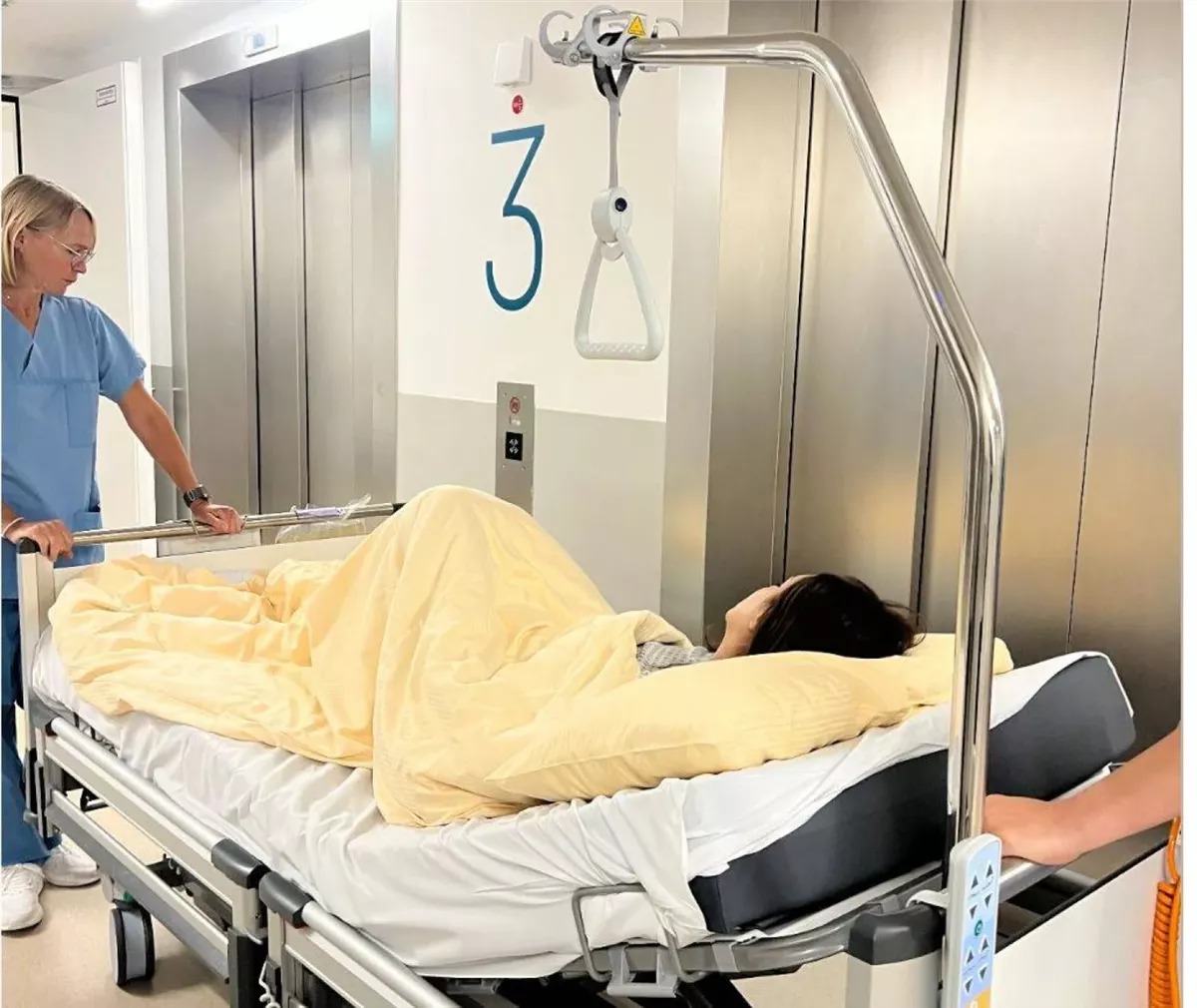 إصابة أنغام بوعكة صحية 