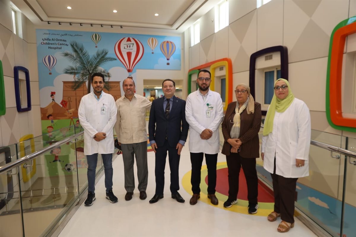 السفير الكوبي في زيارة لمستشفى أورام الأقصر