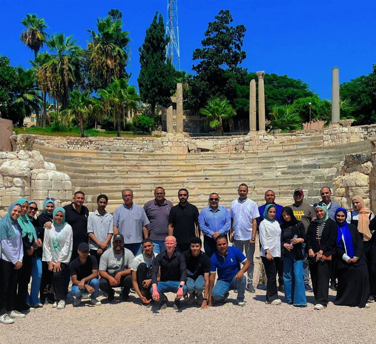 وفد من وزارة السياحة يتفقد المتحف المفتوح للآثار الغارقة بالإسكندرية