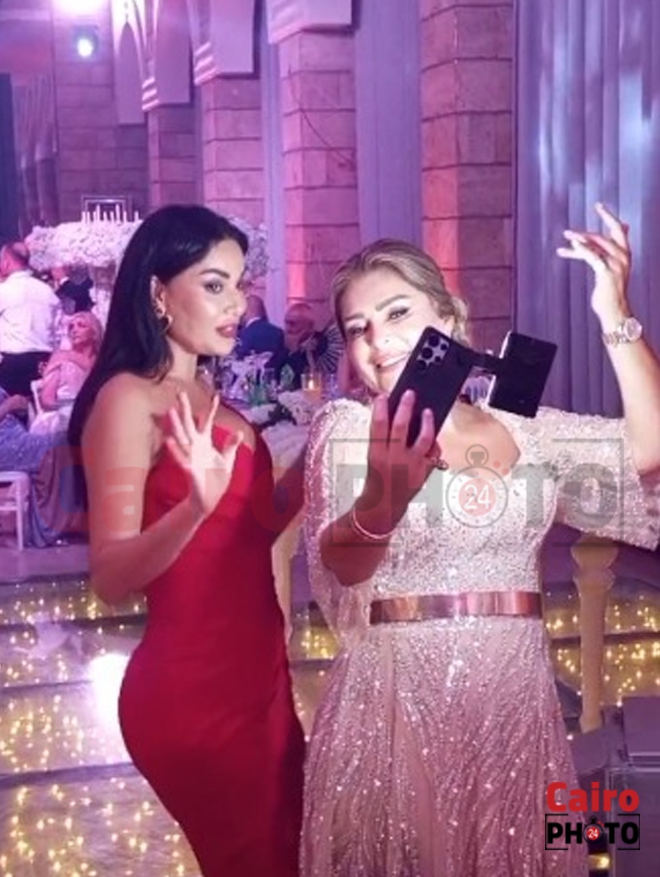 فرحة ورقص سيرين عبد النور في حفل زفاف نجل شقيقتها