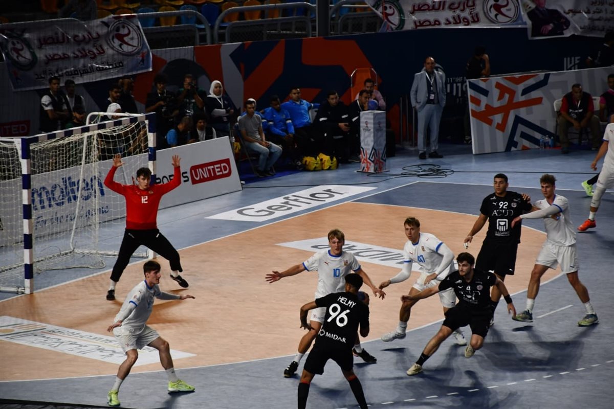 منتخب ناشئي كرة اليد أمام التشيك (10)