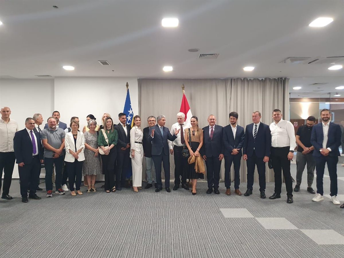 وزير السياحة والآثار في البوسنة والهرسك 