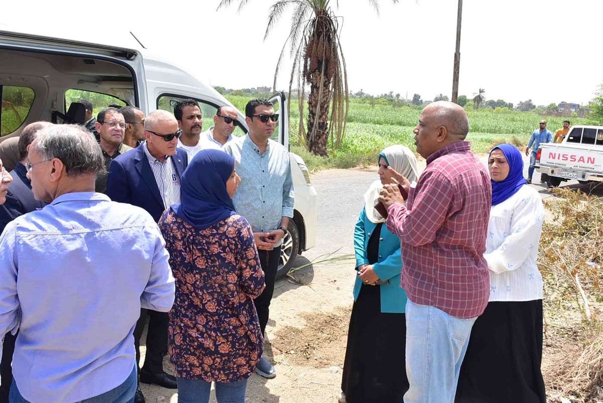 جولة تفقدية لمحافظ الأقصر بأرمنت 