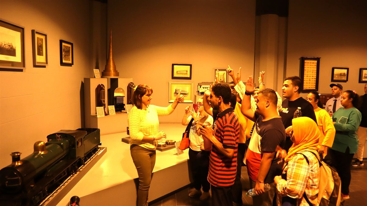 جانب من زيارة متحف السكة الحديد