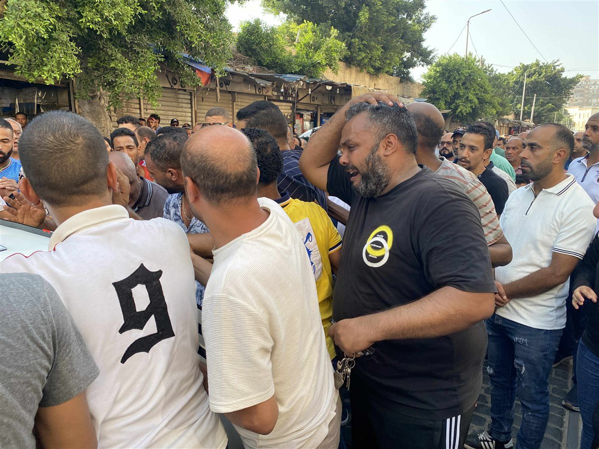 تشييع سيدة مقتولة من طليقها 