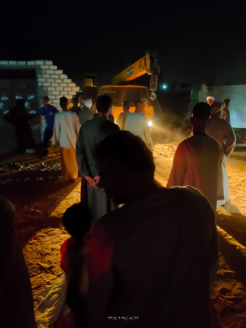 انقاذ 4 أشخاص انهار عليهم بئر 