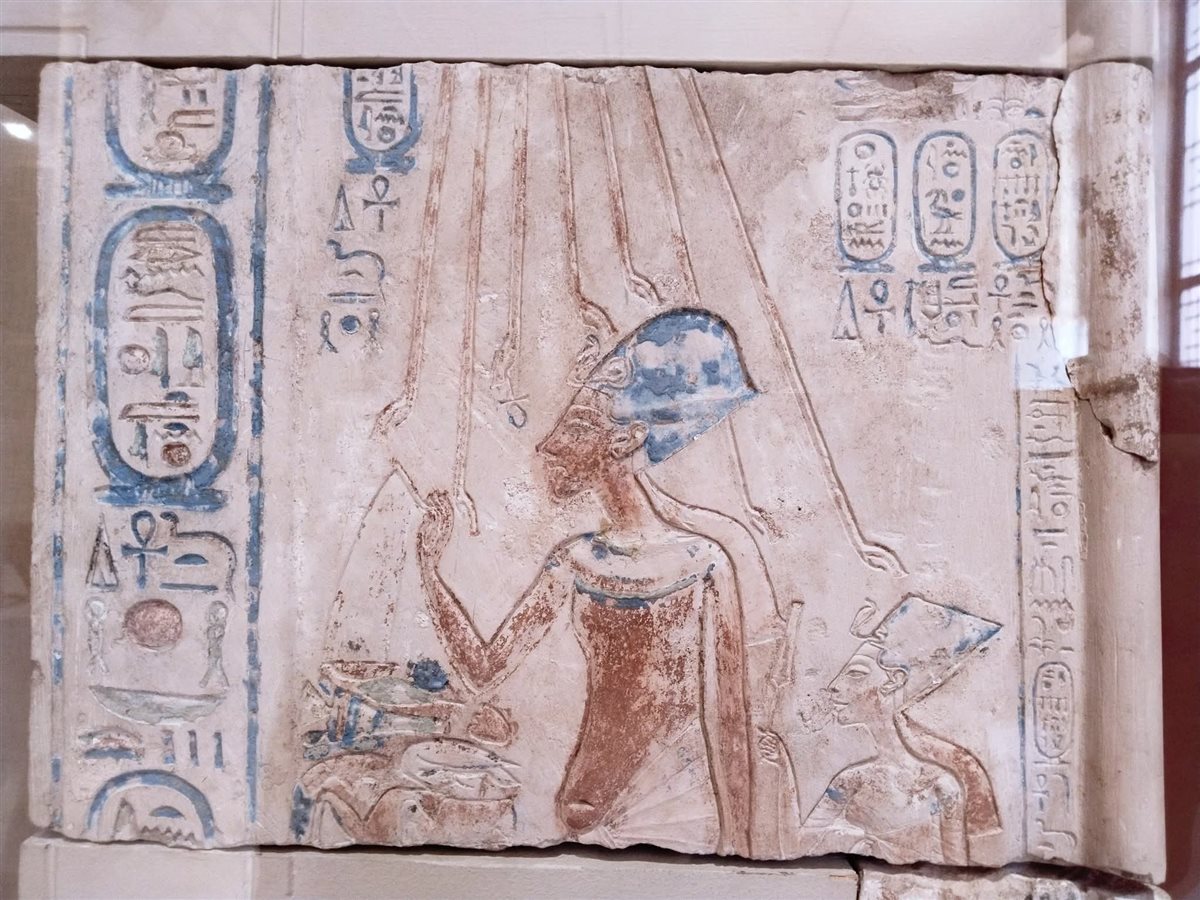  واجهة أثرية نادرة من كنوز تل العمارنة