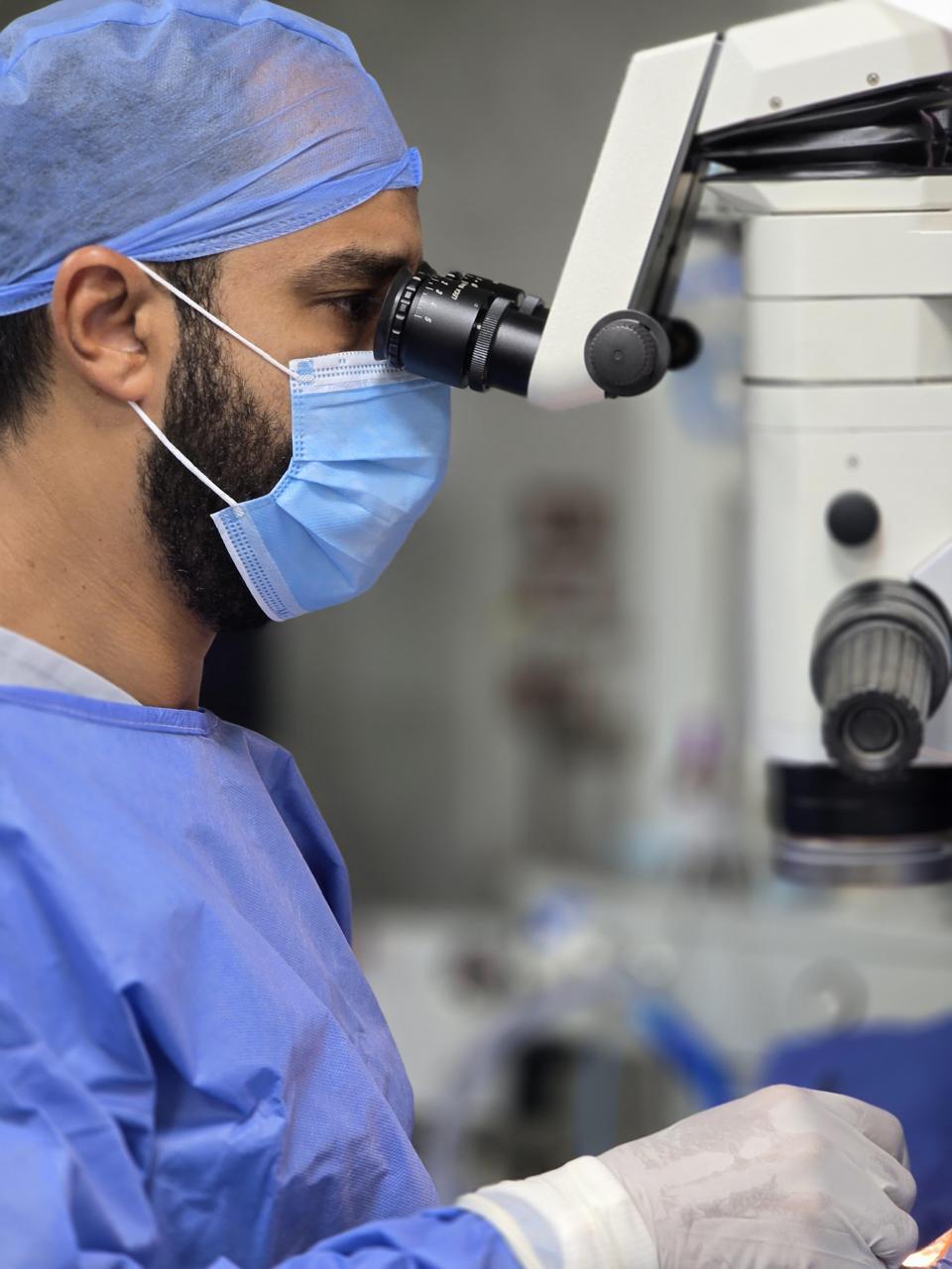 الدكتور مصطفى عزب