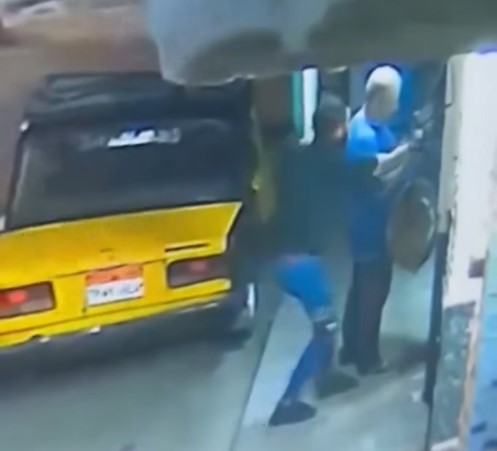 <strong> واقعه سرقة هاتف أحد الأشخاص بأسلوب الخطف </strong>