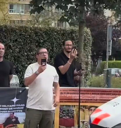 محاولة عدد من الأشخاص حصار السفارة المصرية