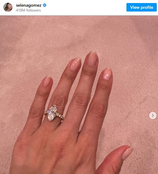 خاتم سيلينا 