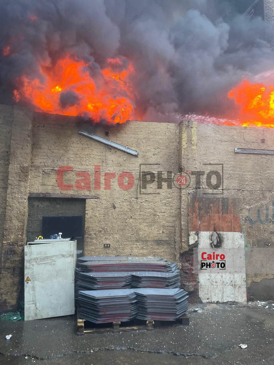  حريق مخزن محولات كهربائية ببولاق